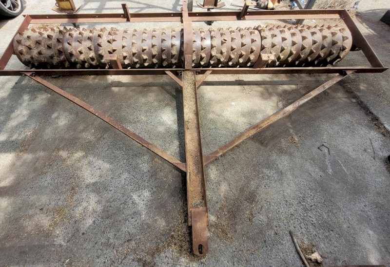 Furphy Spiked 12ft Roller