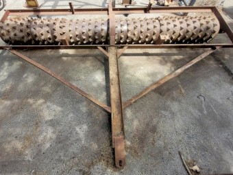 Furphy Spiked 12ft Roller