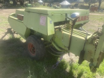 Claas Markant Small Square Hay Baler