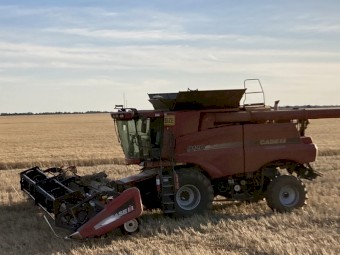 2011 Case IH 9120 4WD Header with 40ft MacDon Front & Comb Trailer