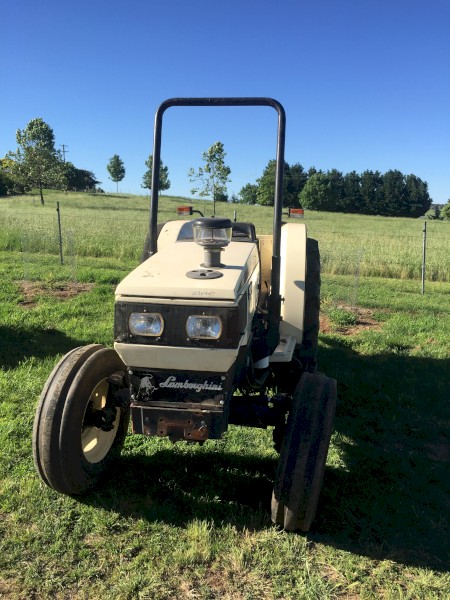 LAMBORGHINI TRACTOR      660-F