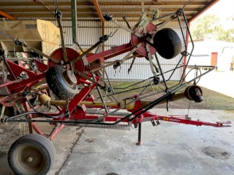Fella TH 800 Trailing Tedder