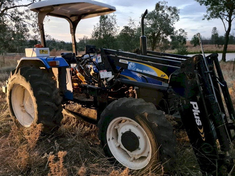 New Holland TT75 Tractor