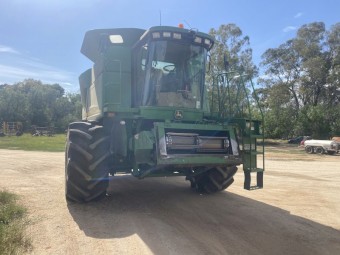 John Deere 9760STS 4WD Header
