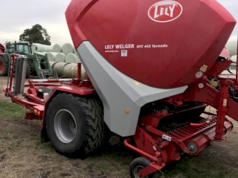 2011 Lely Welger RPC 445 Tornado/Wrapper Combo