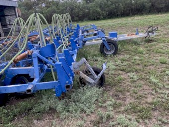 2000 Gason air seeder bar