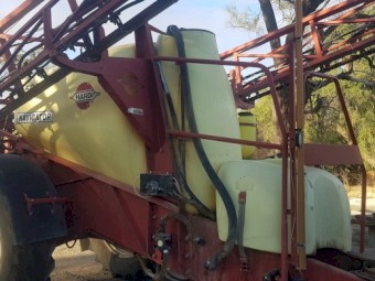 2008 Hardi 5030 Boom Spray