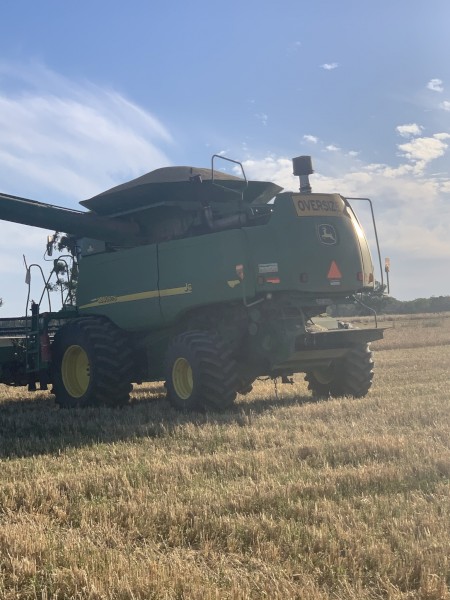 John Deere 9860 Header with 36ft Front and Trailer