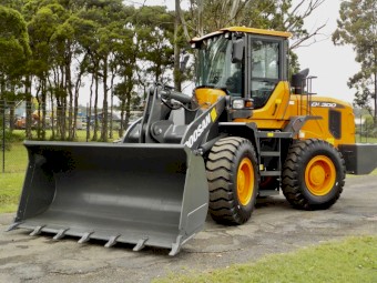 Brand New Never Used 1/2021 Doosan DL300 4x4 Articulated Wheel Loader