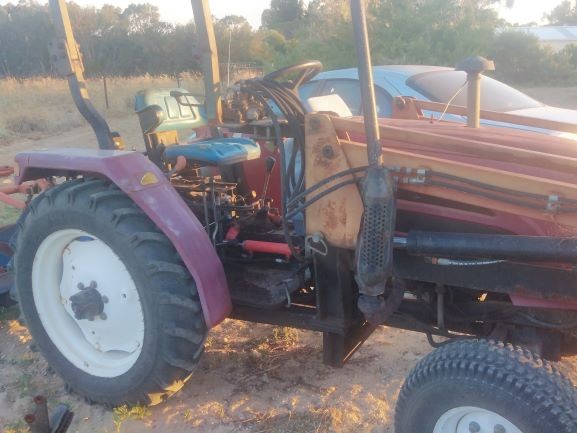 2009 Lazhong LZ 304 4wd Tractor FE loader