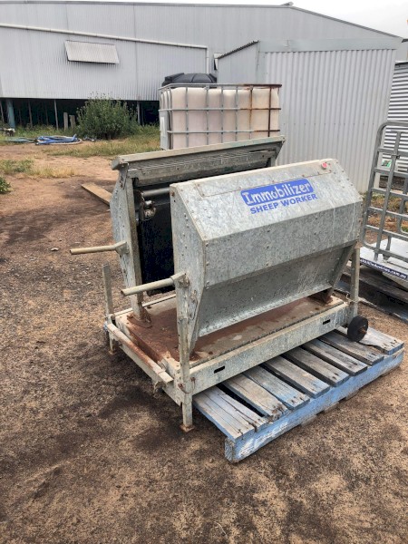 Peak Hill Sheep Handler