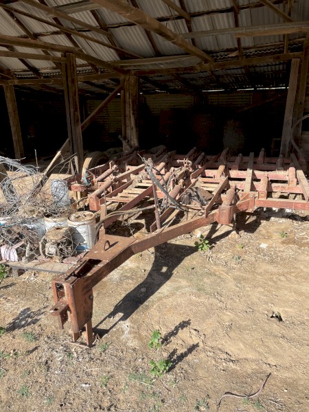 Massey Fergusson 120 Scarifier