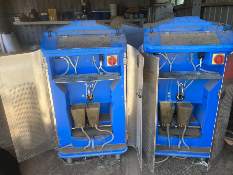 Auto Calf Feeders