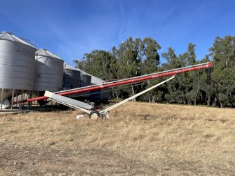 8x51 Buhler Auger 21HP Honda Motor