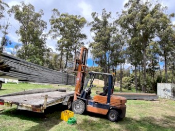Diesel 3 ton Toyota forklift low mast.