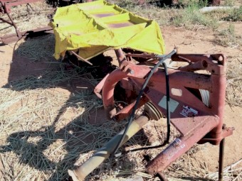 New Holland Linkage Cutter