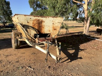 Seymour gypsum and Lime spreader