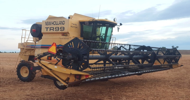 New Holland TR99 Header Only