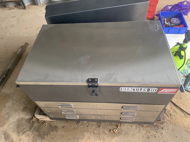 Custom Faber Herc 3 & Jackaroo Toolboxes