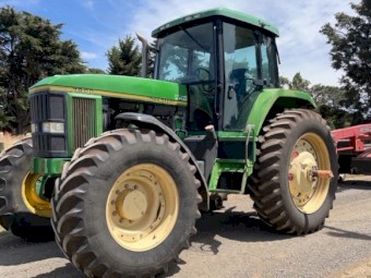 John Deere Tractor 7800