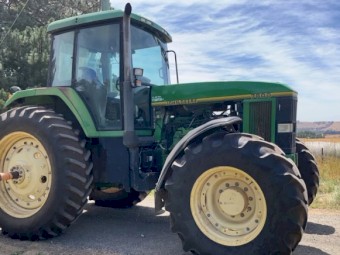 John Deere Tractor 7800