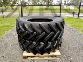 2 x Continental Contract AC70T 580/70  R38 Heavy Lug Tractor Tyres