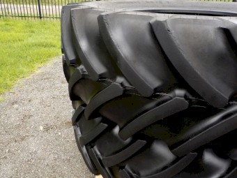 2 x Continental Contract AC70T 580/70  R38 Heavy Lug Tractor Tyres