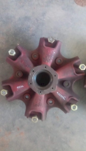 International T Line Hubs