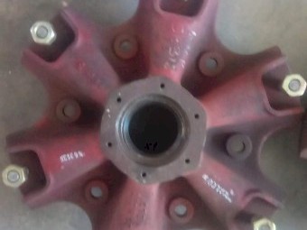 International T Line Hubs