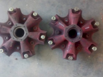 International T Line Hubs