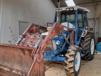 Ford New Holland 6610 loader Tractor, Hardi spray unit 