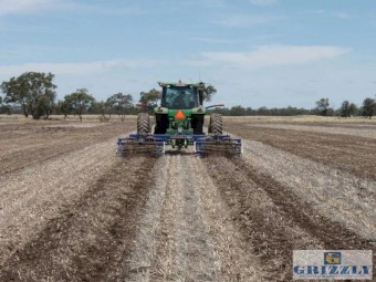 2020 Grizzly Wheel Track Renovator