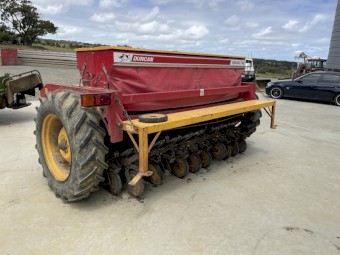 2003 Duncan Enviro Tripple Disc Seeder