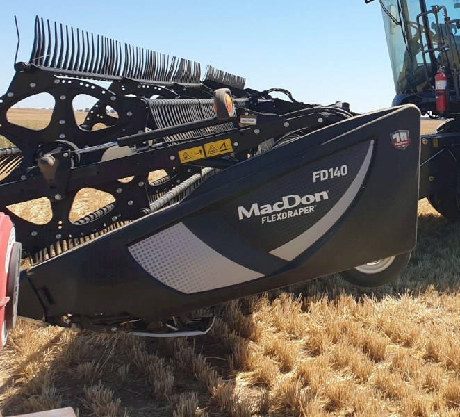 2019 FD140 MacDon front
