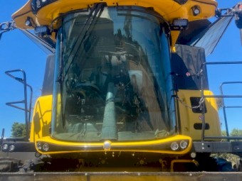 2017 CR 9.90 New Holland 