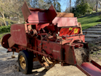 New Holland Hayliner 317 Small Square Baler