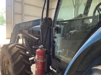 1987 Ford New Holland 6640 4WD Tractor with Loader/