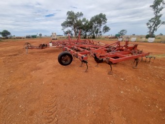 Case 4300 cultivator 