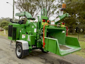 Late model Bandit 1390XP Intimidator 15" Commercial Diesel Wood Chipper