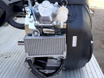V20 hp Johno and Jono motor and fuel tank