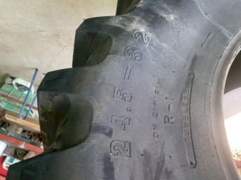 Firestone 24.5/32 tractor tyres