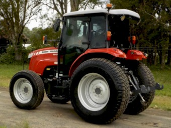 2017 Massey Ferguson 4608 4x4 Tractor