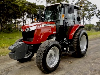 2017 Massey Ferguson 4608 4x4 Tractor