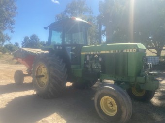 John Deere 4250 Tractor  144Hp 3pl duels 