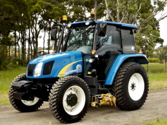 2014 New Holland T5040 4x4 85 hp Tractor