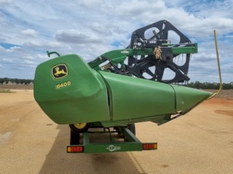 John Deere 9770 STS Header with JD 640D Draper Front & Trailer