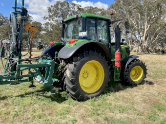 John Deere 6125M Tractor