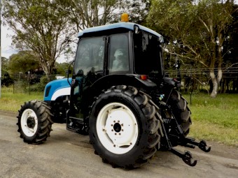 New Holland TN85DA Command Plus 4x4 85 hp Tractor