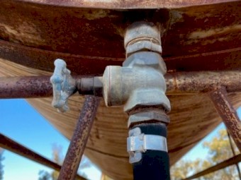 Fuel Tank (approx 1,500 gallons)