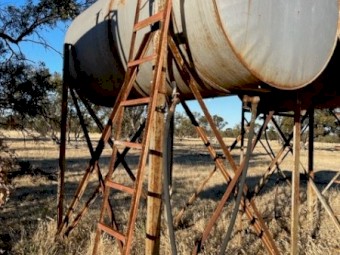 Fuel Tank (approx 1,000 - 1,500 gallons)